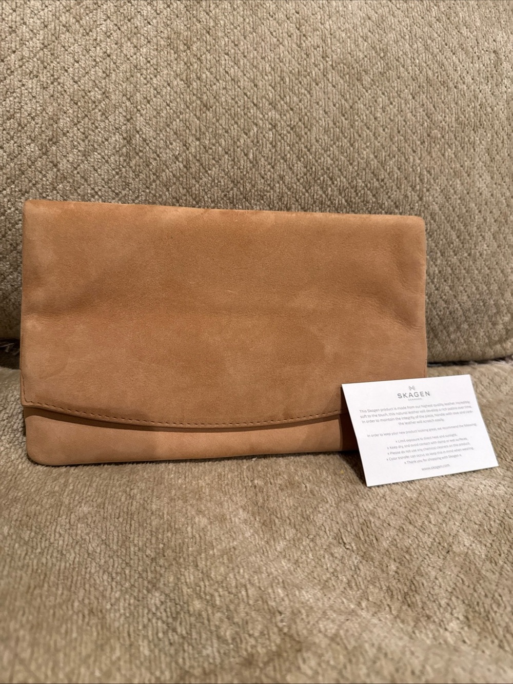 NEW Skagen Womanโs Tan Leather Foldover clutch Bag